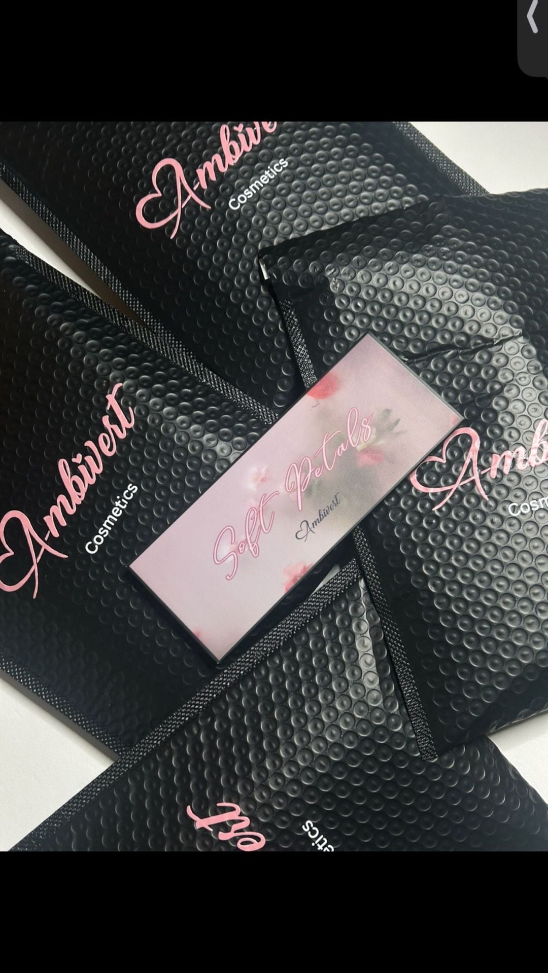 Soft Petals Eyeshadow Palette