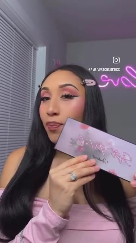 Soft Petals Eyeshadow Palette